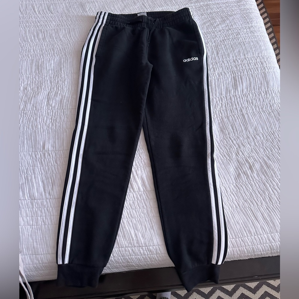 Boys Medium Adidas Joggers